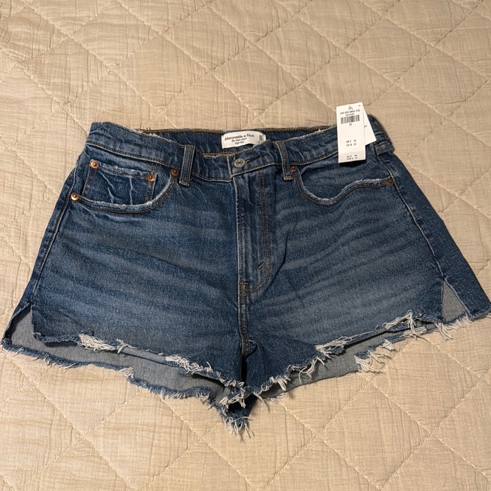NWT Abercrombie & Fitch High Rise Mom Short Shorts